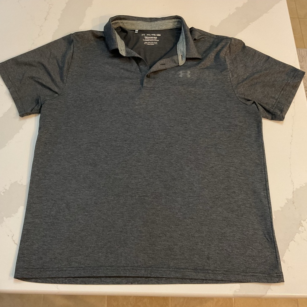 Under Armour Charcoal Polo Shirt. Men’s size XXL. Polyester/Elastine blend.